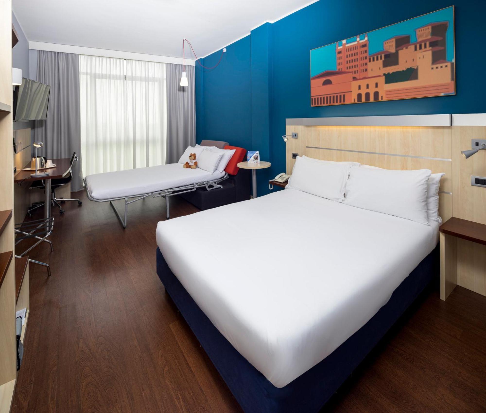 Holiday Inn Express Parma, An Ihg Hotel Εξωτερικό φωτογραφία